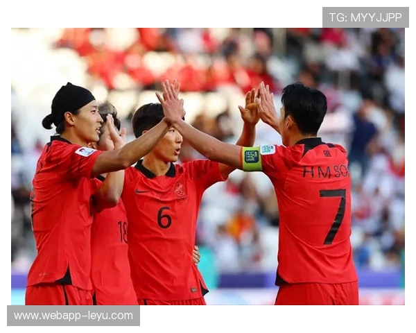 李刚仁：韩国足球新星崭露头角，未来可期