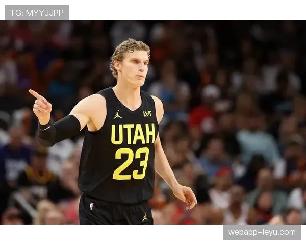 柯林斯与马尔卡宁联手发力,助力球队逆转取胜 柯林斯与马尔卡宁联手发力,助力球队逆转取胜