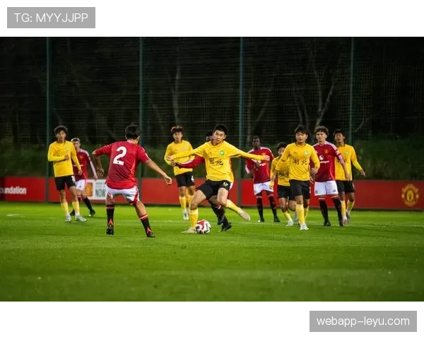 曼联青训体系迎来突破：新策略助力未来足球明星茁壮成长