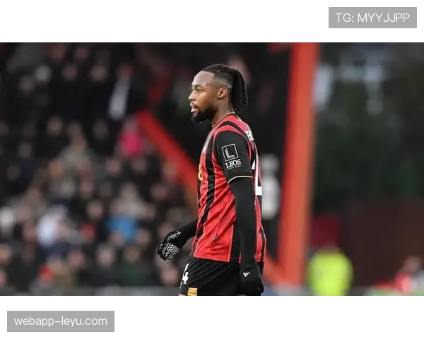 英超冬窗引援白热化，豪门球队竞相补强争冠格局