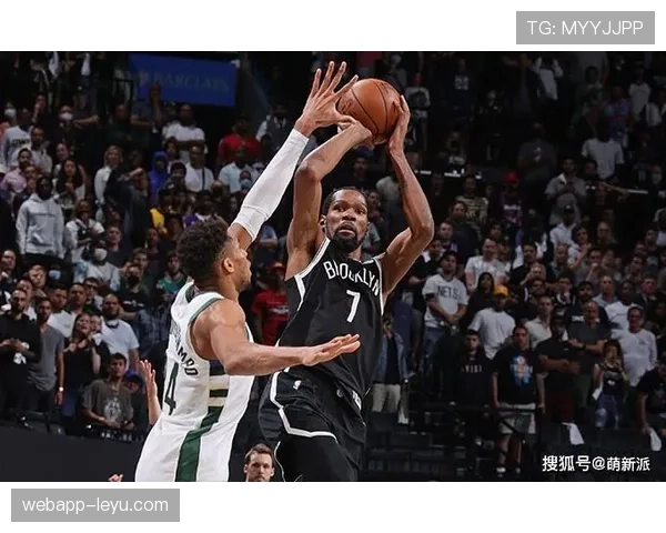 凯文杜兰特核心单打胜布克 得分结构更均衡